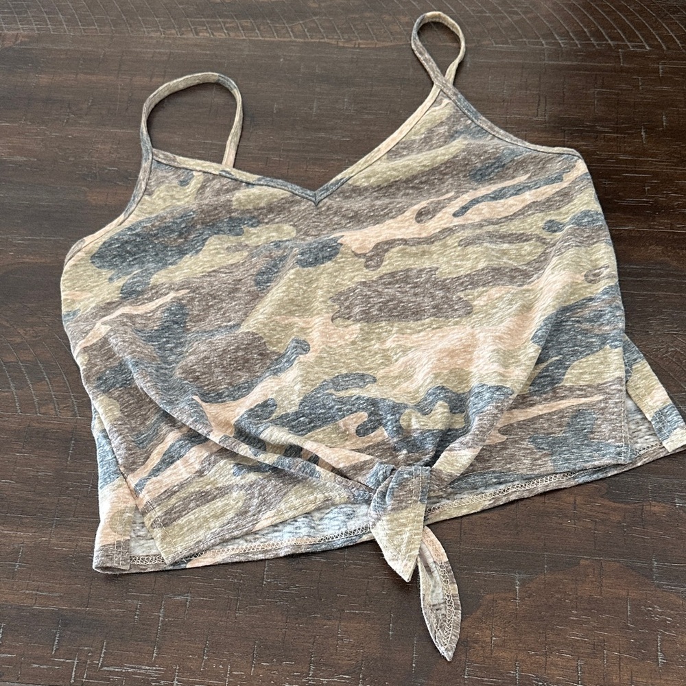 Camo Print Tie-Front Women’s Crop Top